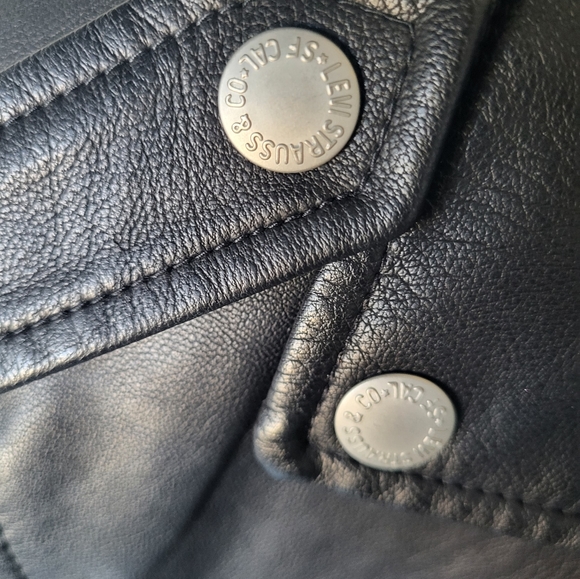 New Levi Strauss black Faux leather Jacket Women's. Size S - Picture 10 of 10
